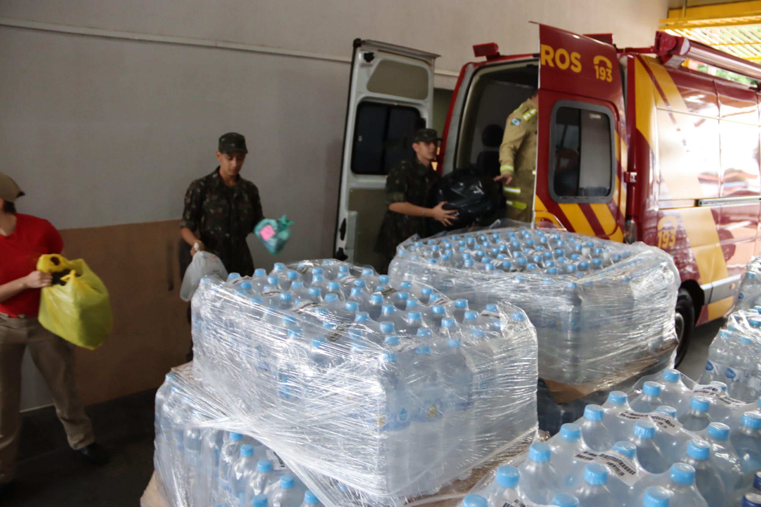 Jornal Ilustrado - Umuarama já enviou quase 200 toneladas de donativos para ajudar vítimas das chuvas no RS