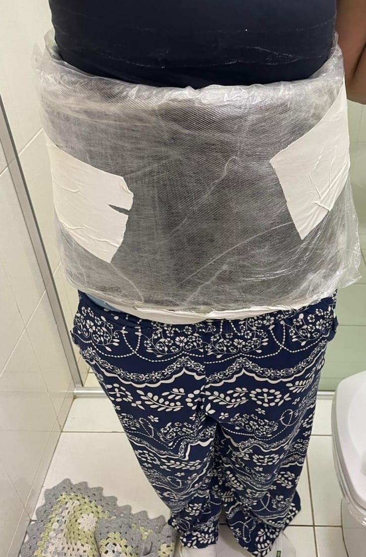 Jornal Ilustrado - Mulher é presa transportando drogas escondidas no corpo em Umuarama