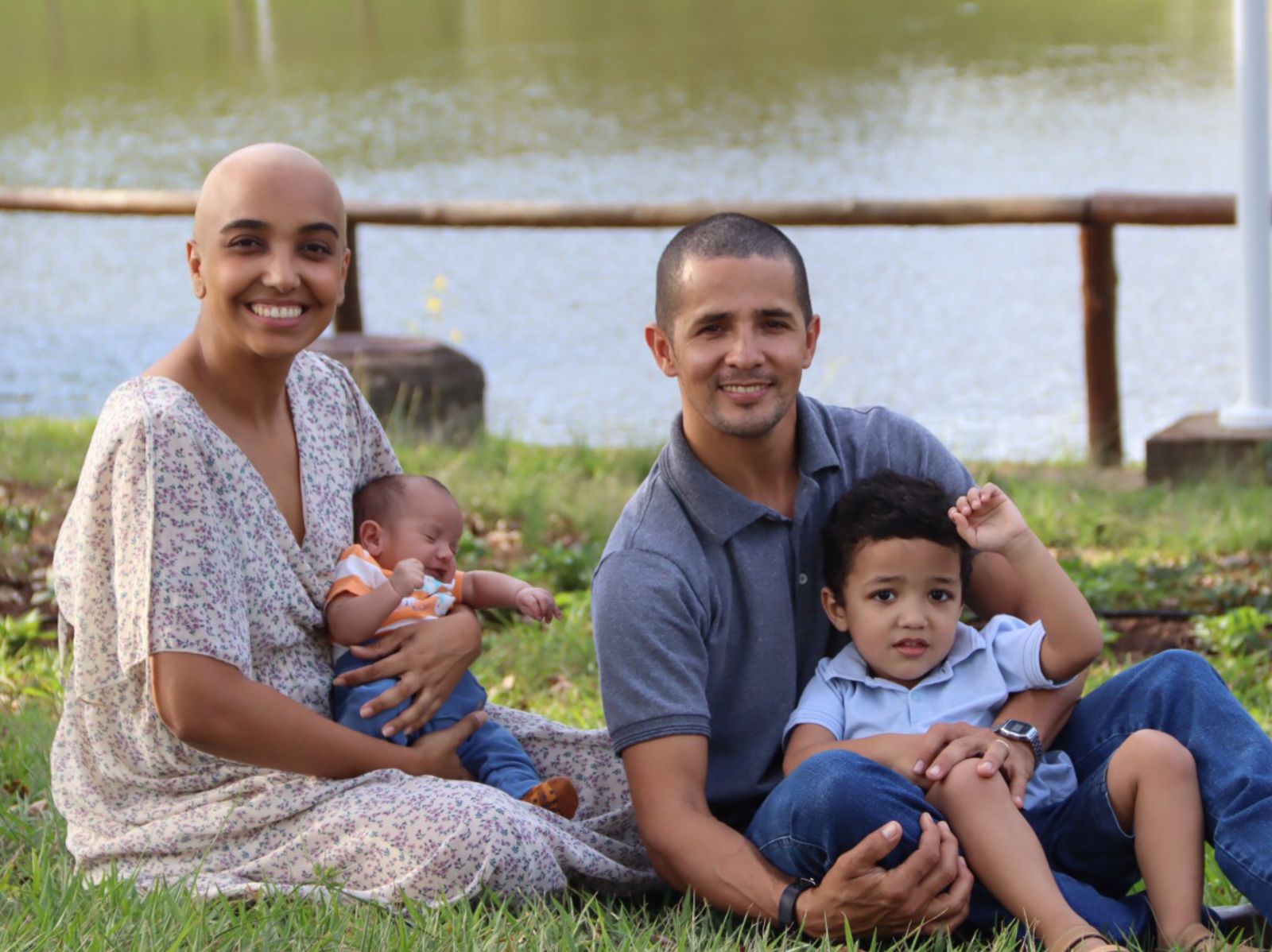 A história de Beatriz Candil, mãe de dois filhos, sendo um autista, que enfrenta corajosamente o câncer 