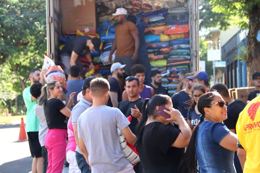 Ato de solidariedade reúne comunidade em Umuarama para ajudar o Rio Grande do Sul 