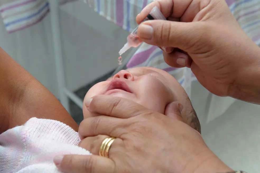 Jornal Ilustrado - Paraná inicia Campanha Nacional de Vacinação Contra a Poliomielite nesta segunda-feira