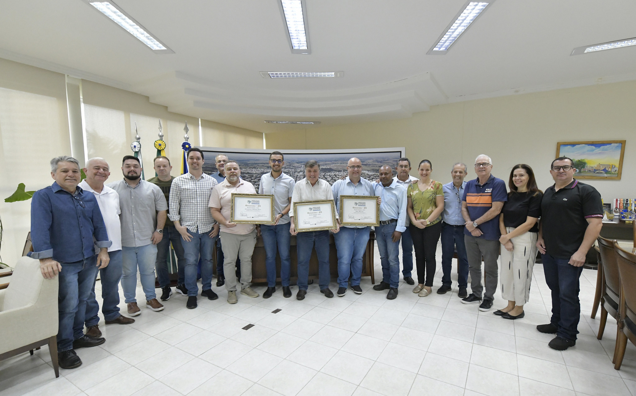 Jornal Ilustrado - Administração de Umuarama é destaque estadual no Prêmio Band Cidades Excelentes