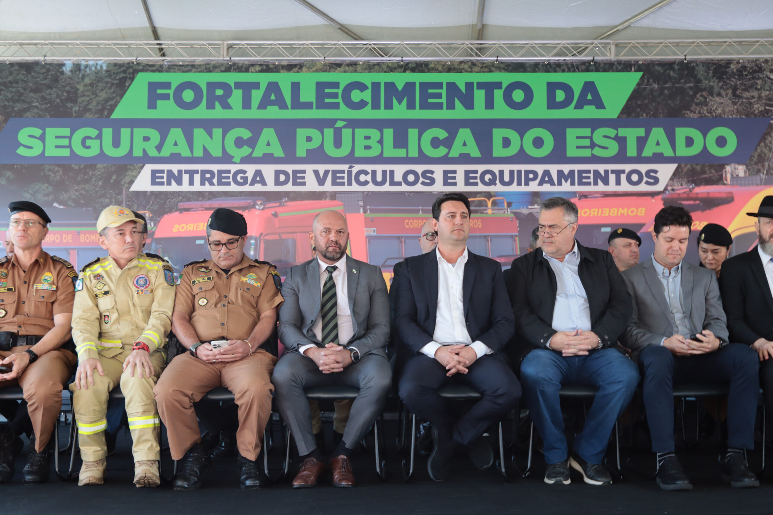 Jornal Ilustrado - Governador entrega 39 veículos e libera R$ 117 milhões para helicópteros e blindados da PM