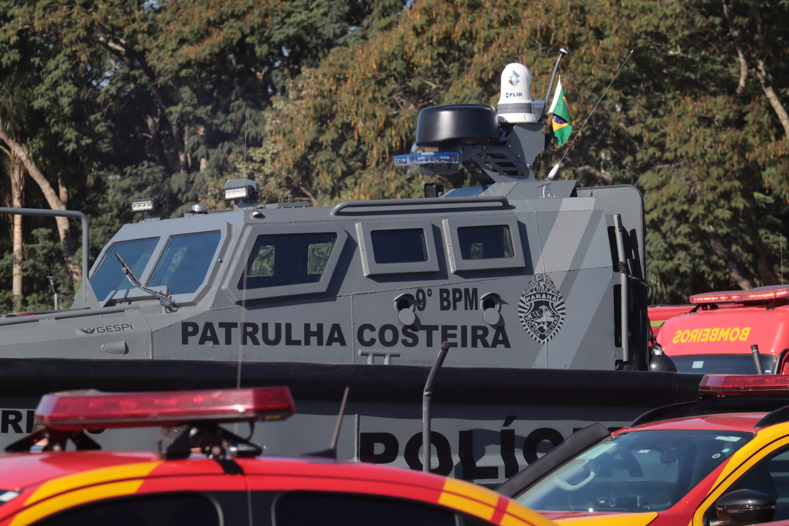 Jornal Ilustrado - Governador entrega 39 veículos e libera R$ 117 milhões para helicópteros e blindados da PM