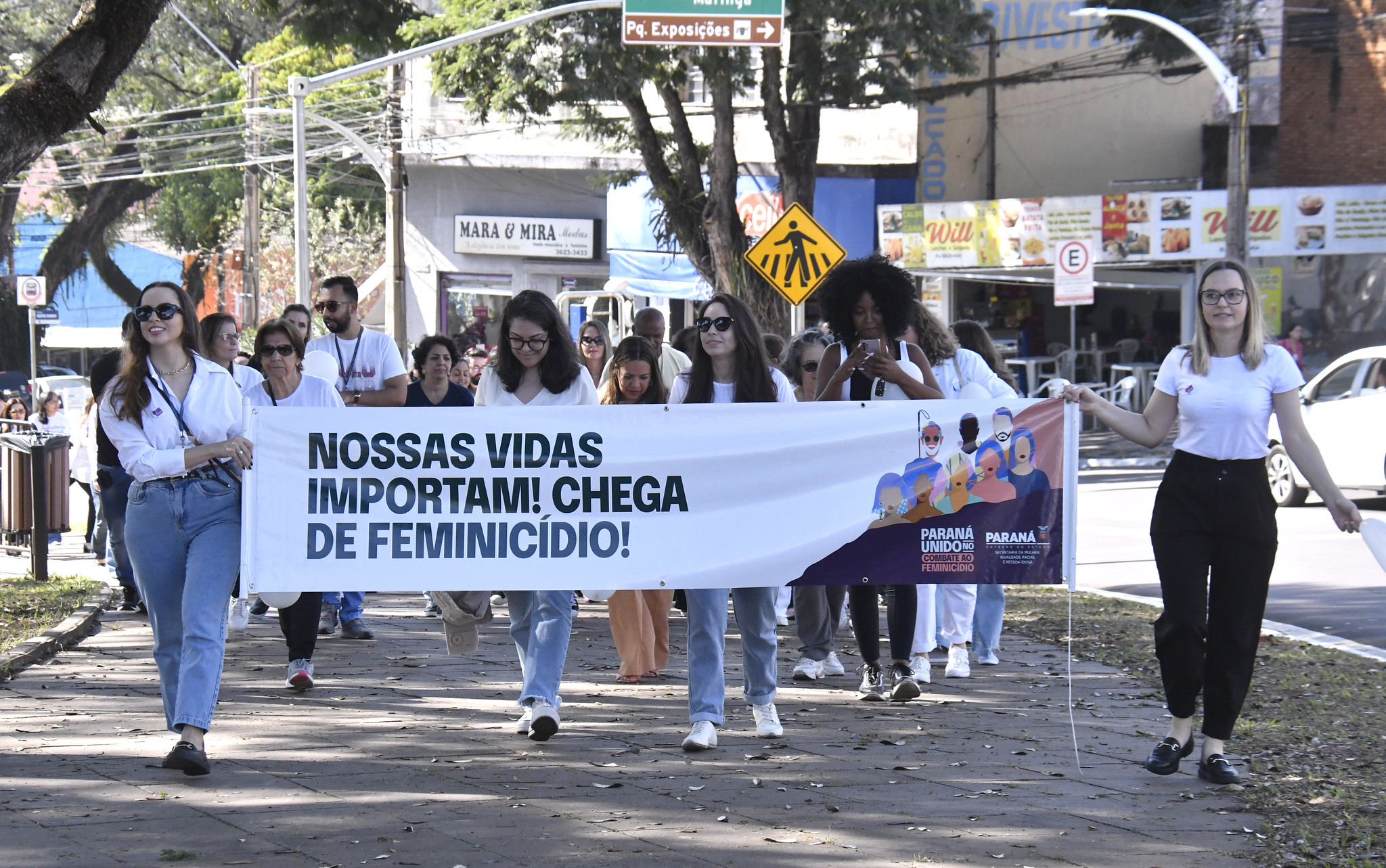 Jornal Ilustrado - Caminhada busca a conscientização da sociedade sobre o Dia Estadual de Combate ao Feminicídio