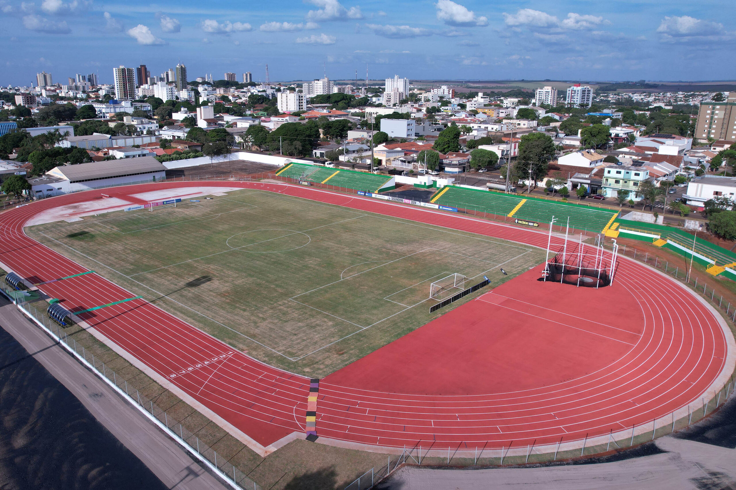 Jornal Ilustrado - Com apoio do Estado, Campo Mourão ganha pista de atletismo de padrão internacional