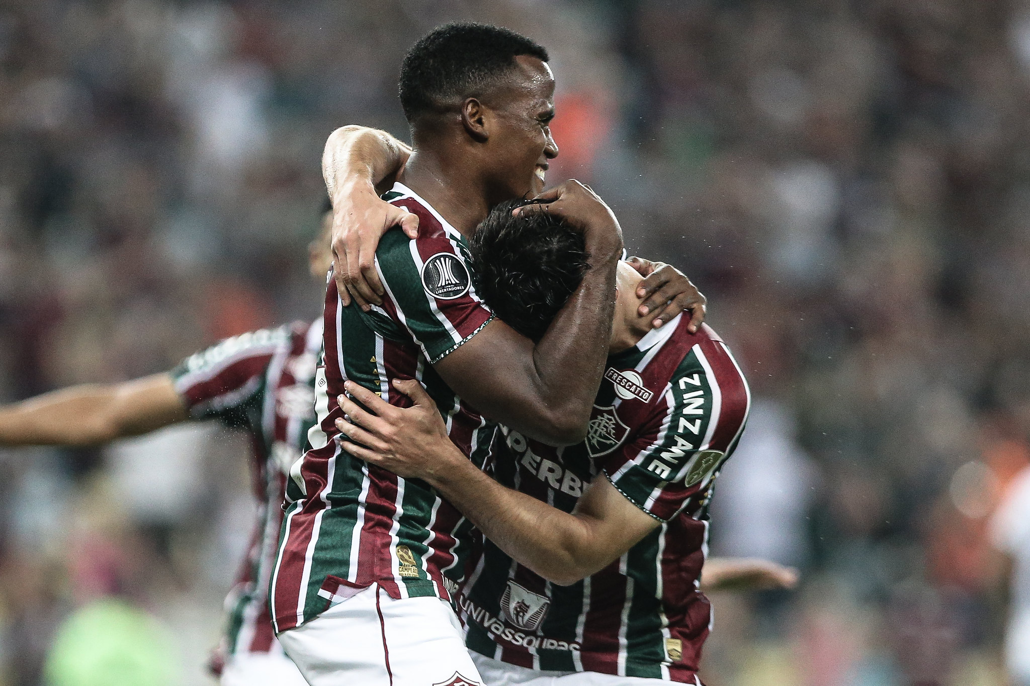 Jornal Ilustrado - Flu supera Grêmio no Maracanã para avançar na Libertadores