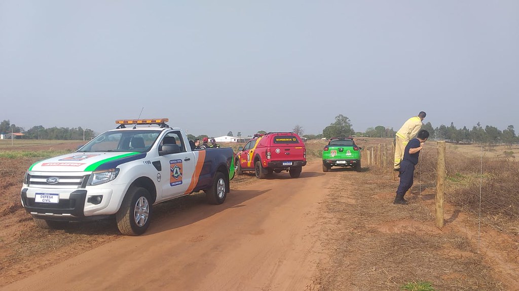 Bombeiros treinam voluntários da Defesa Civil para o combate a incêndios ambientais 