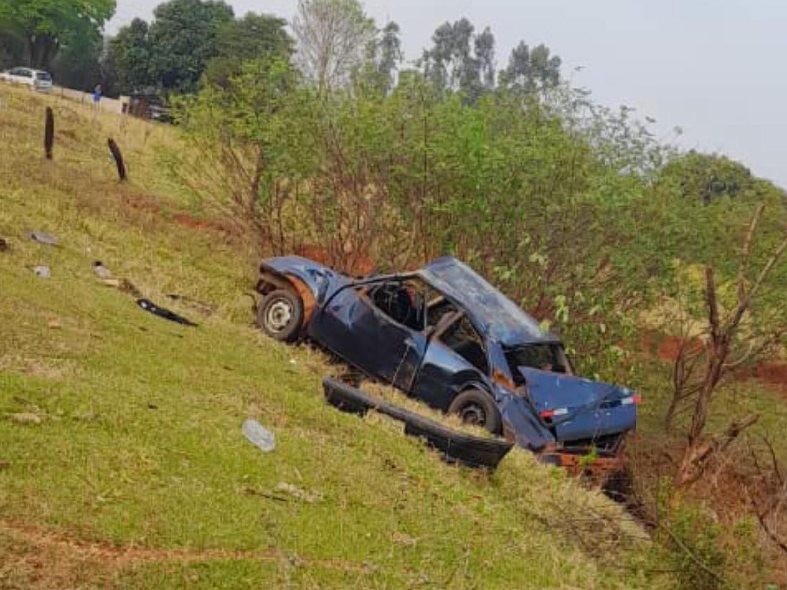 Duas adolescentes morrem após carro capotar na PR-323, em Cruzeiro do Oeste 
