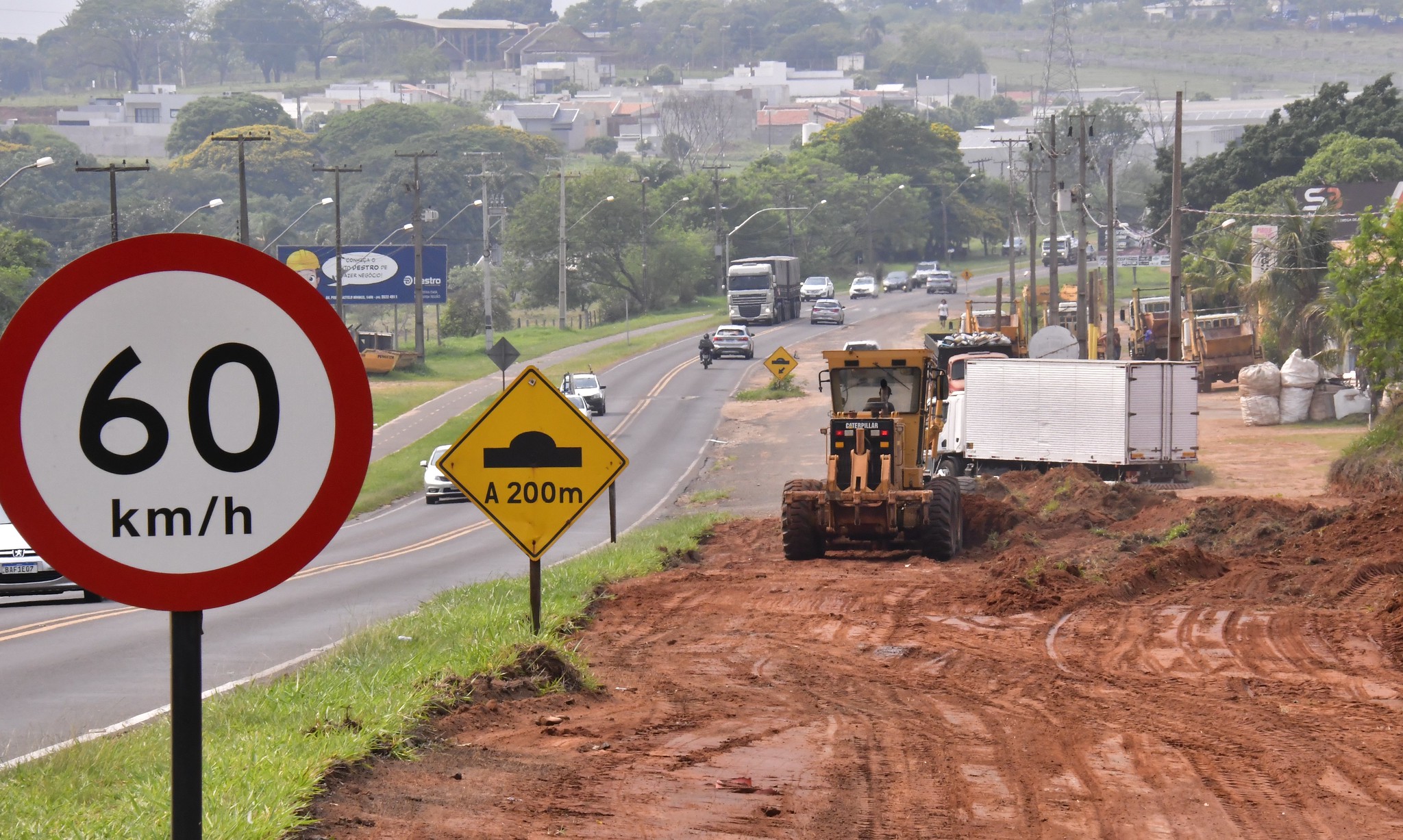 Jornal Ilustrado - Prefeitura de Umuarama inicia duplicação da última entrada da cidade que conta com pista simples 
