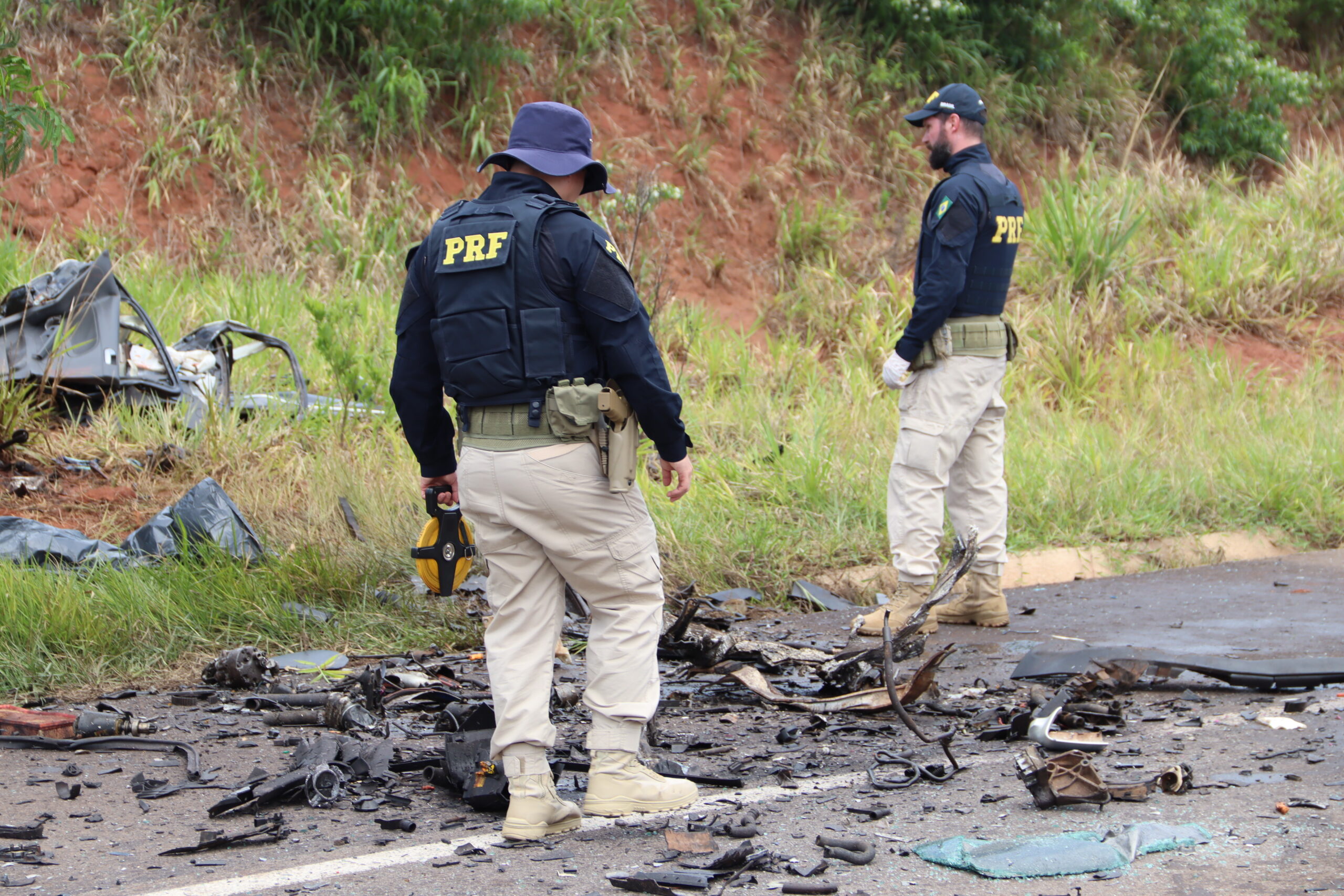 Jornal Ilustrado - Grave acidente na Estrada Boiadeira deixa três mortos e um ferido em estado grave 