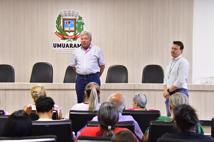 Reunião na Prefeitura discute soluções para falta de rede de esgoto em bairros de Umuarama 