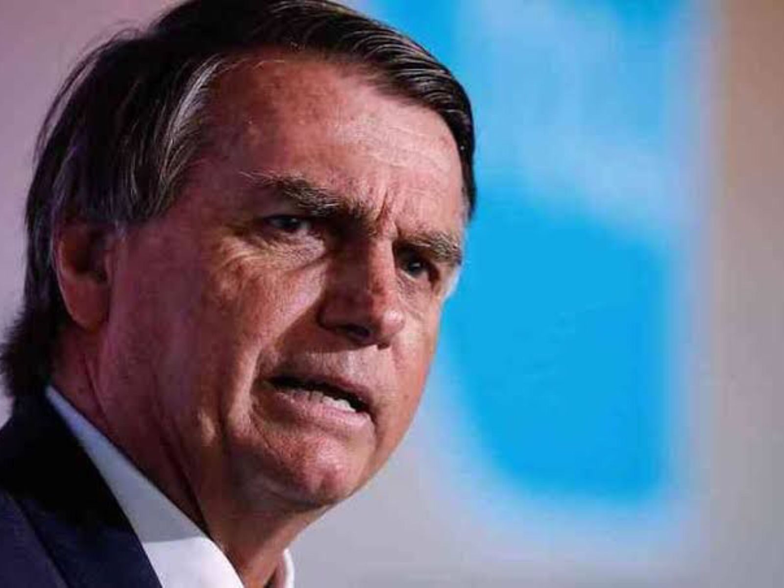 Jornal Ilustrado - Por unanimidade, turma do STF torna Bolsonaro e mais 7 réus por golpe