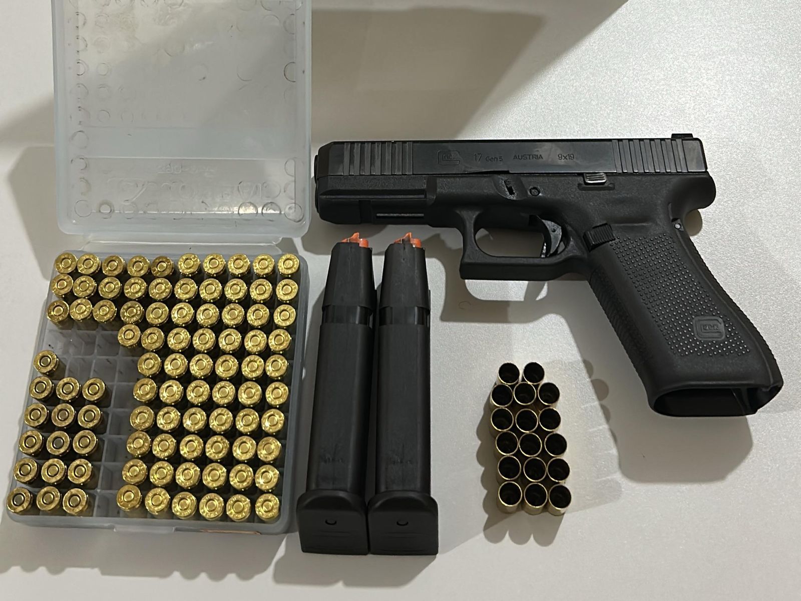Jornal Ilustrado - Homem é preso por porte ilegal de arma de fogo e munições na zona rural de Altônia 