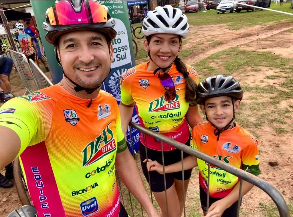 Jornal Ilustrado - O grande jornal do Noroeste do Paraná Jornal Ilustrado - Ciclista de sete anos de Umuarama se destaca em prova no Mato Grosso do Sul