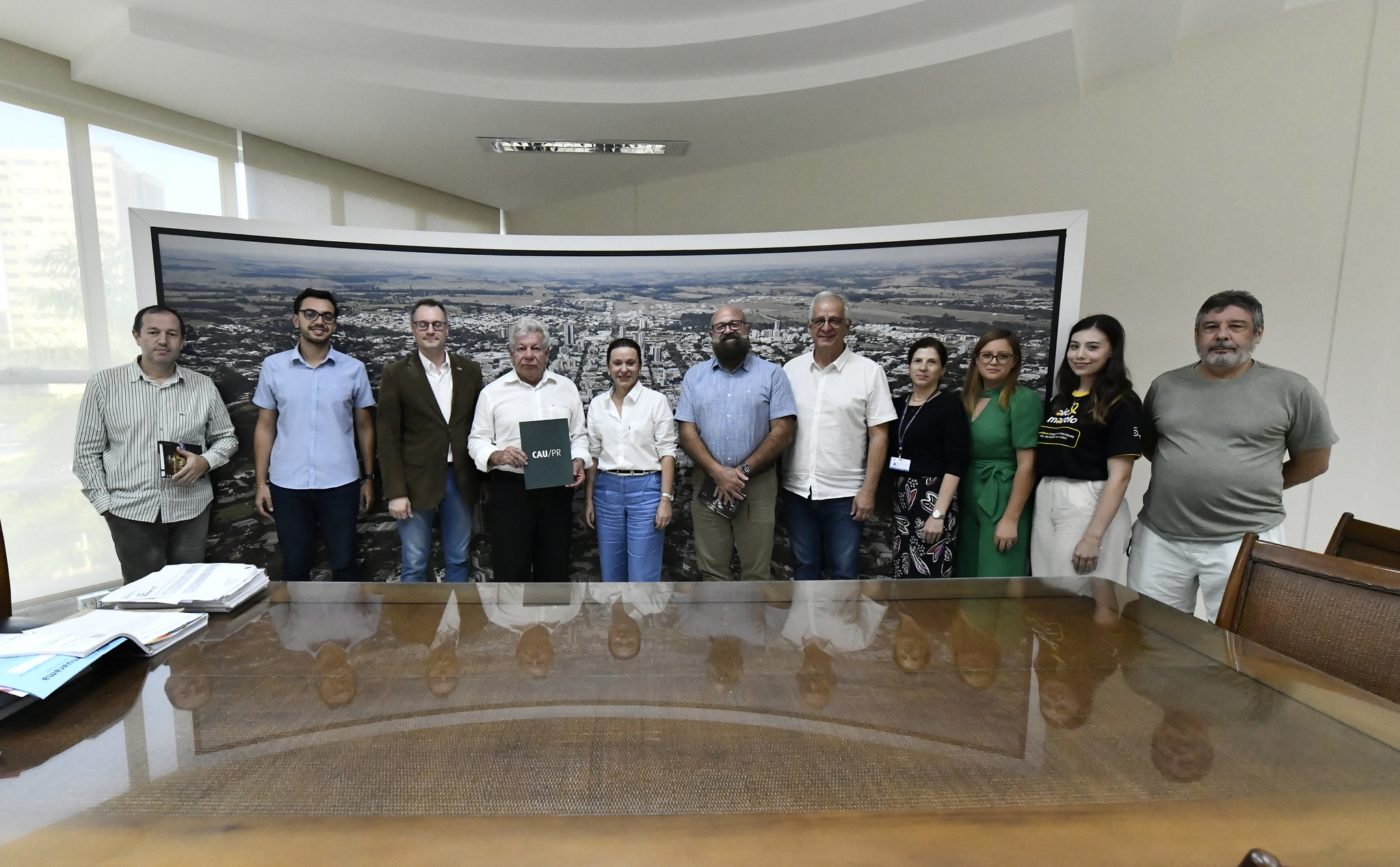 Jornal Ilustrado - Umuarama recebe representantes do Conselho de Arquitetura e Urbanismo do Paraná