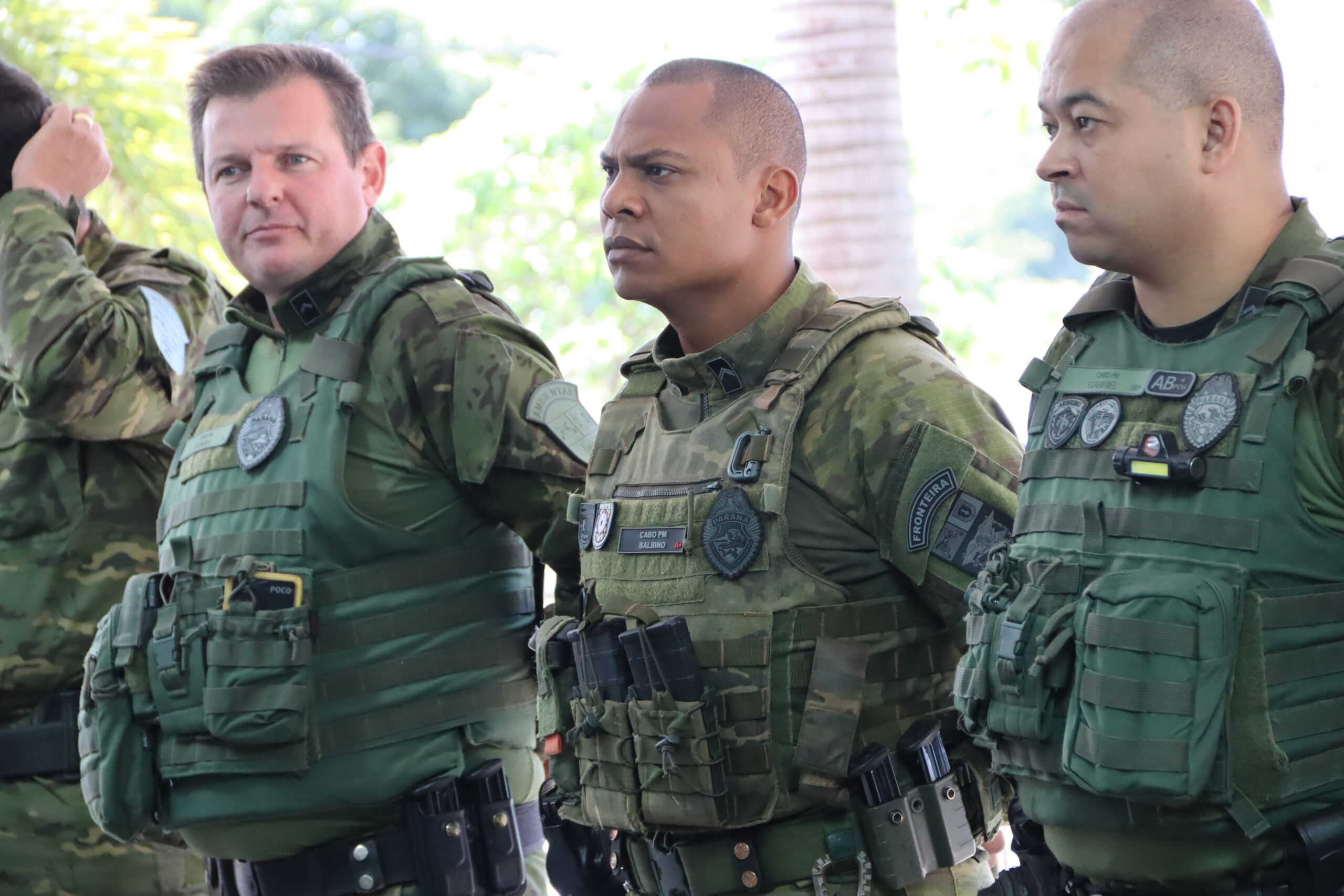 Jornal Ilustrado - Policiais fazem homenagem a sargento que recebeu alta após mais de 70 dias internado