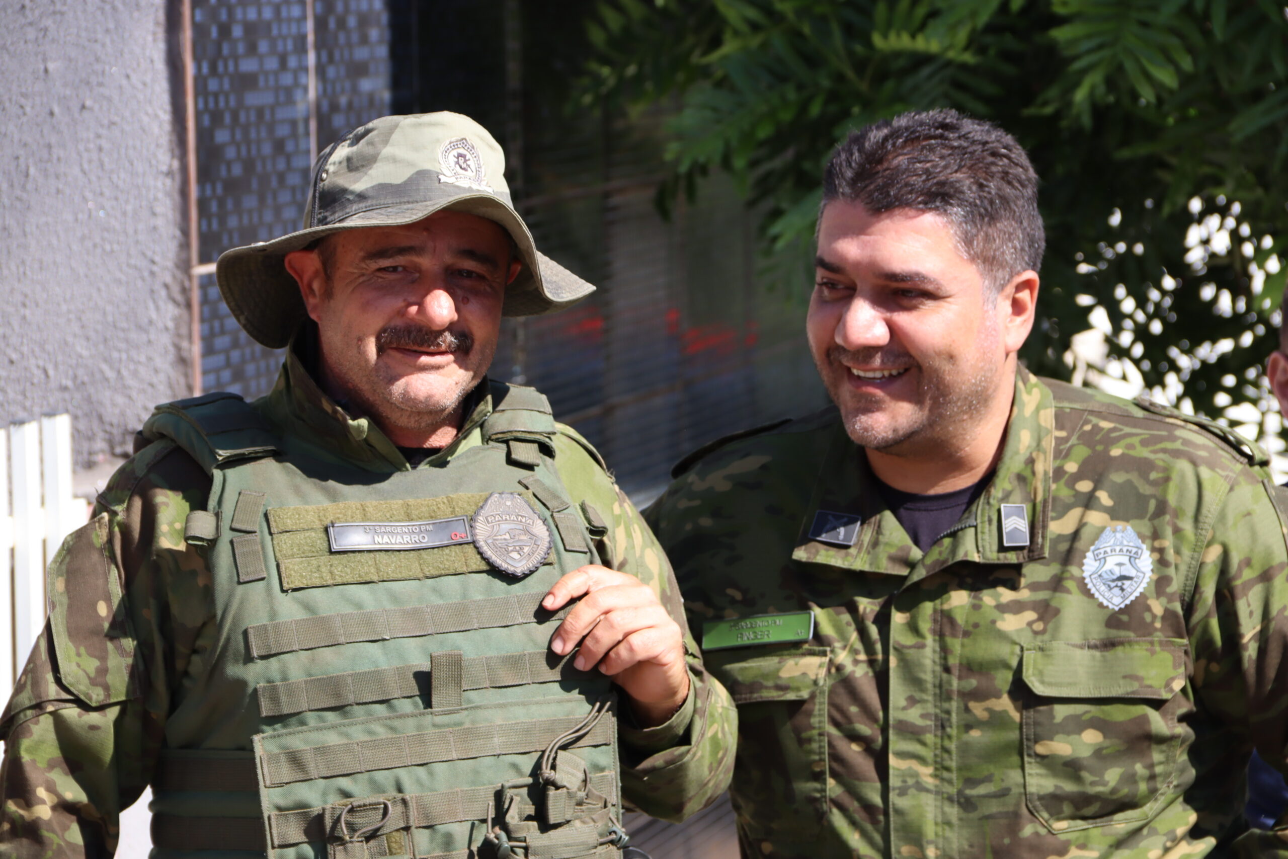Jornal Ilustrado - Policiais fazem homenagem a sargento que recebeu alta após mais de 70 dias internado