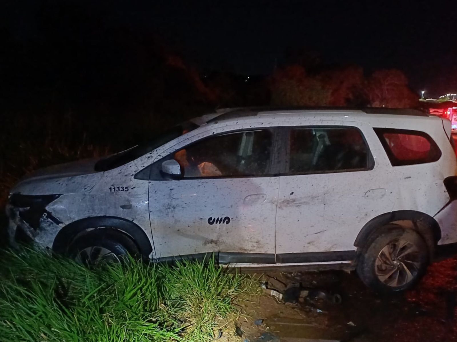 Jornal Ilustrado - Grave acidente deixa quatro mortos na BR-487, em Tuneiras do Oeste; entre as vítimas, mãe e filha 