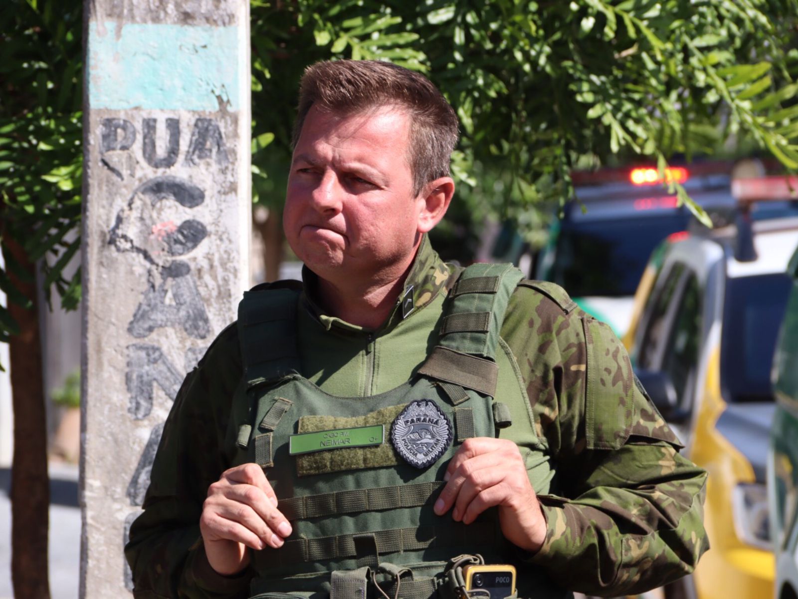 Jornal Ilustrado - Policiais fazem homenagem a sargento que recebeu alta após mais de 70 dias internado