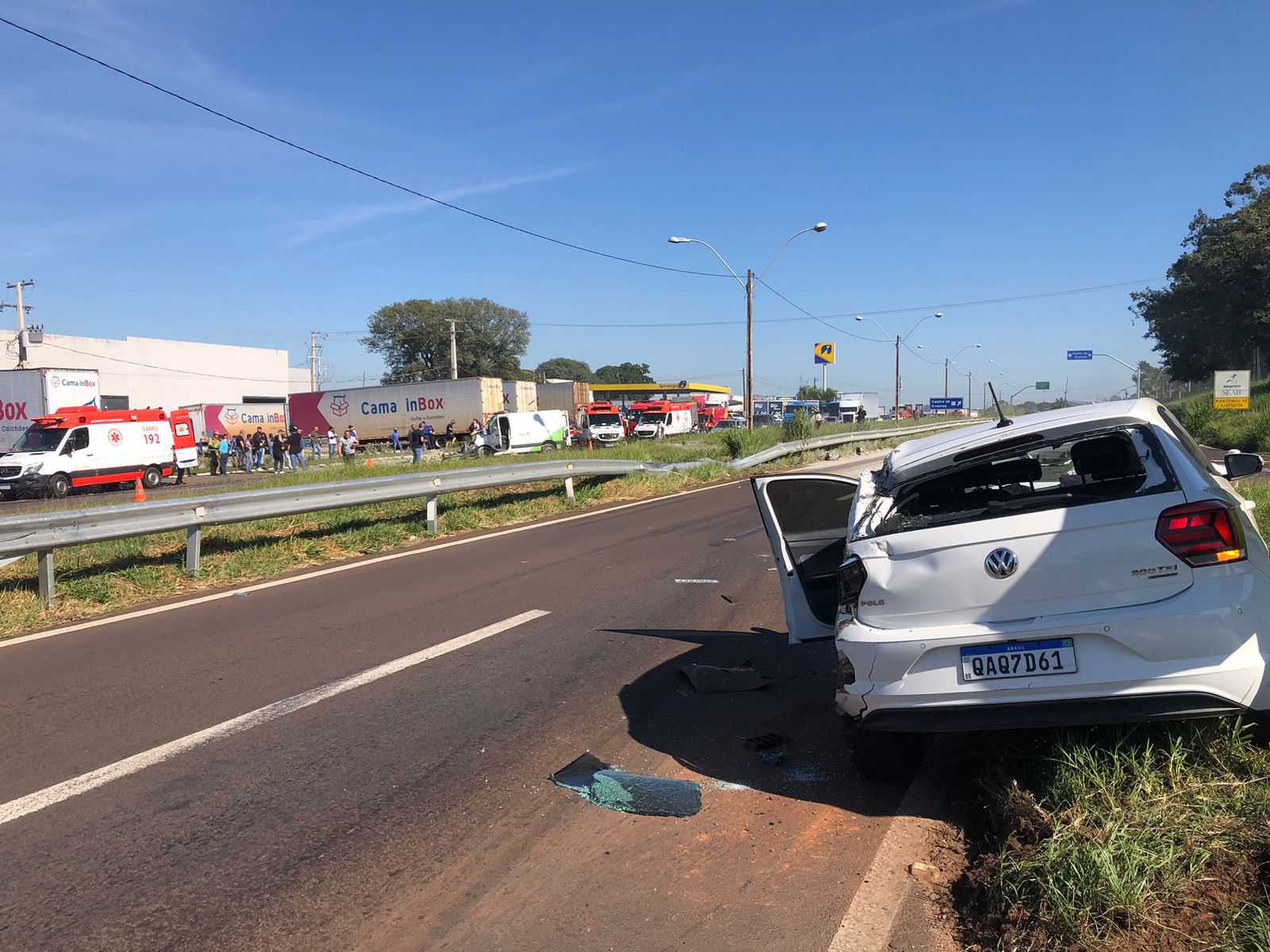 Jornal Ilustrado - O grande jornal do Noroeste do Paraná Jornal Ilustrado - Colisão envolvendo ambulância, caminhão e carro deixa um morto e três em estado grave na PR-323