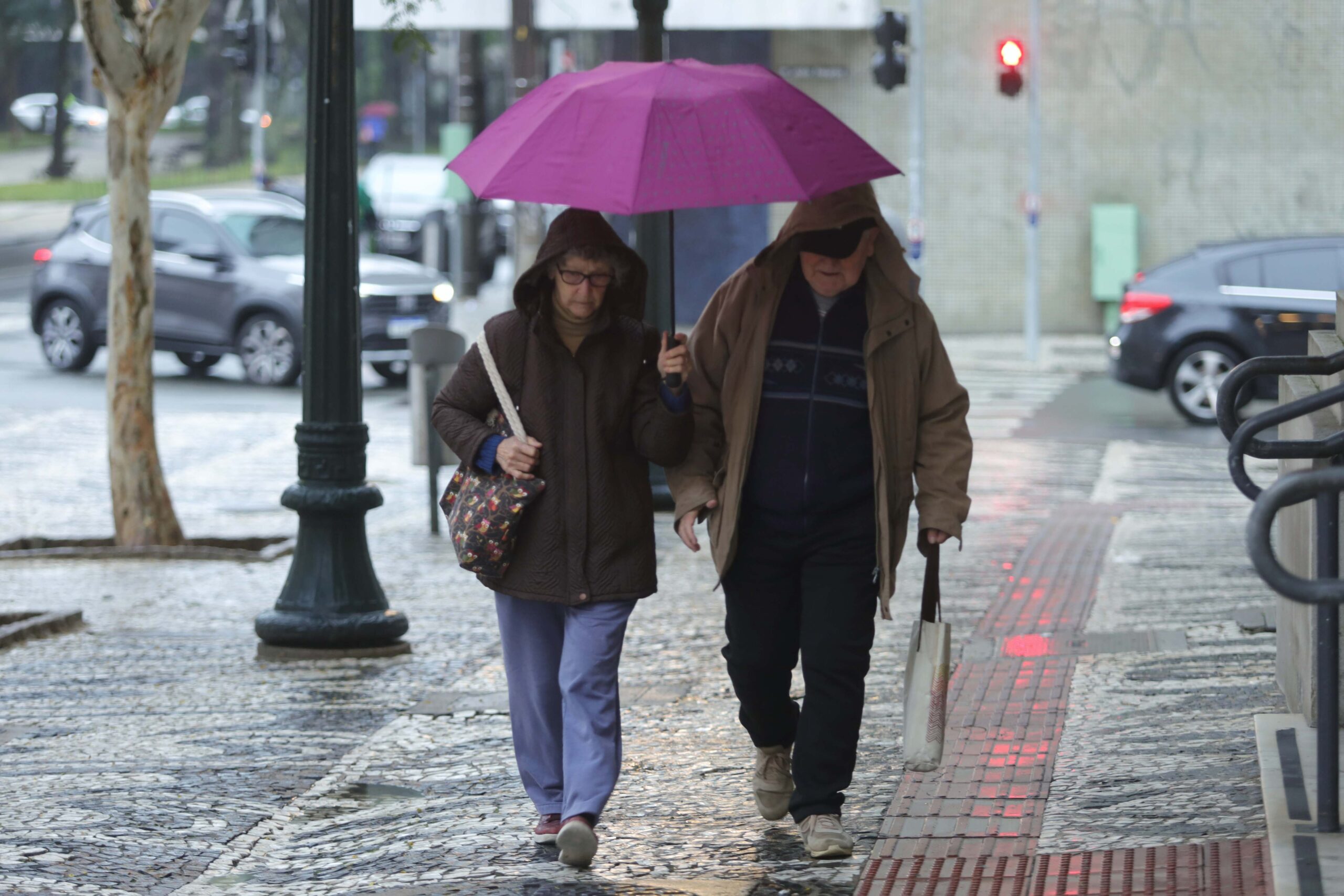 Primeira onda de frio intenso terá temperaturas na faixa de 0°C no Paraná
