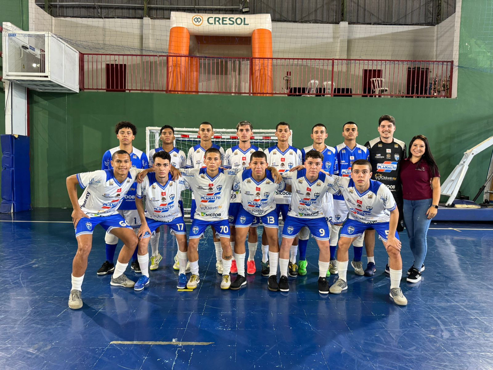 Jornal Ilustrado - Delegação de Umuarama viaja para os Jogos da Juventude do Paraná – Fase Regional