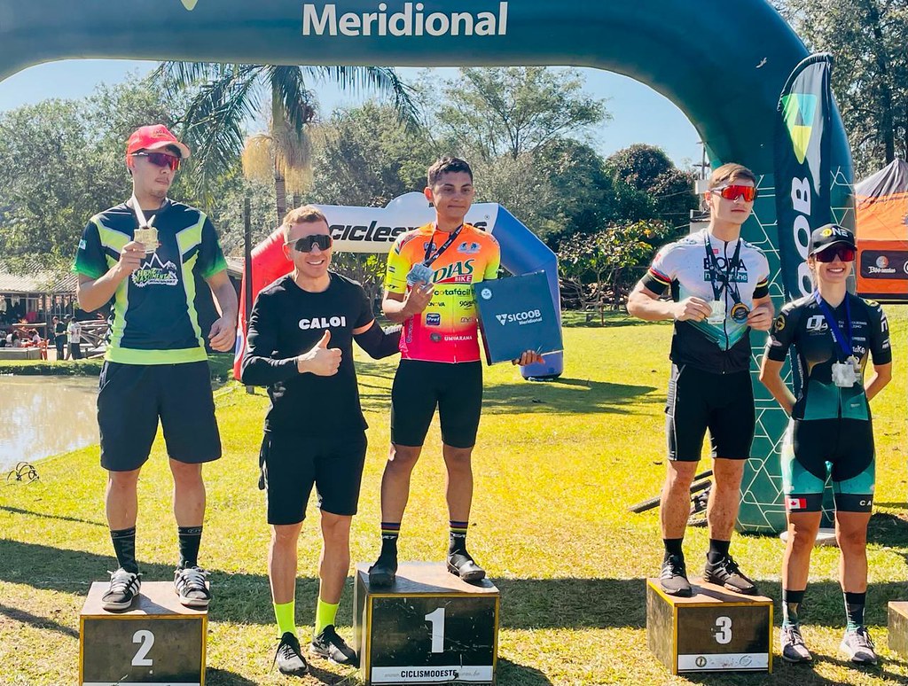 Jornal Ilustrado - Umuaramenses sobem ao pódio no XCO Mountain Bike Cross Country Olímpico em Toledo