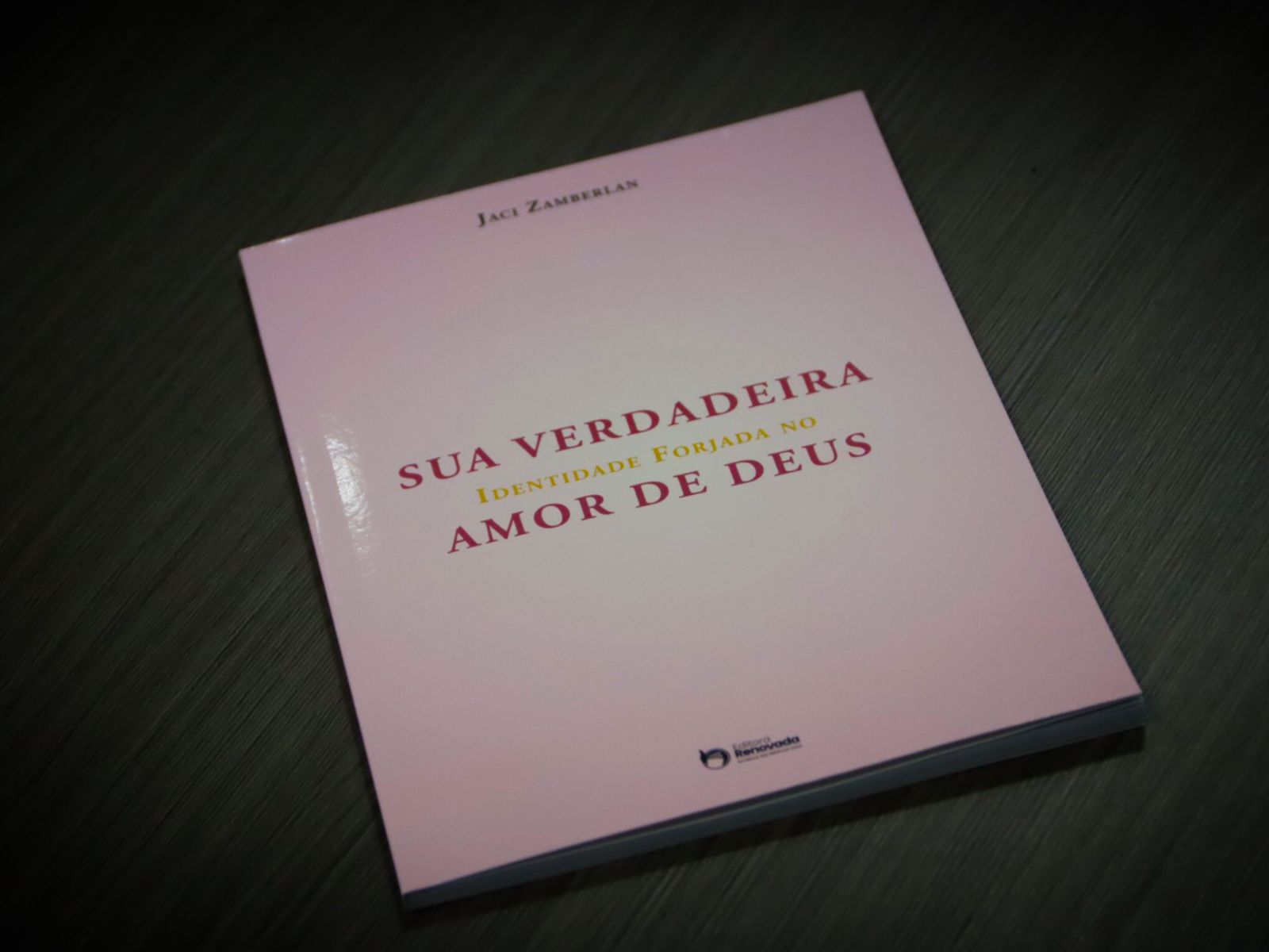 Jornal Ilustrado - O grande jornal do Noroeste do Paraná Jornal Ilustrado - Jaci Zamberlan lança livro sobre identidade em Deus neste sábado em Umuarama
