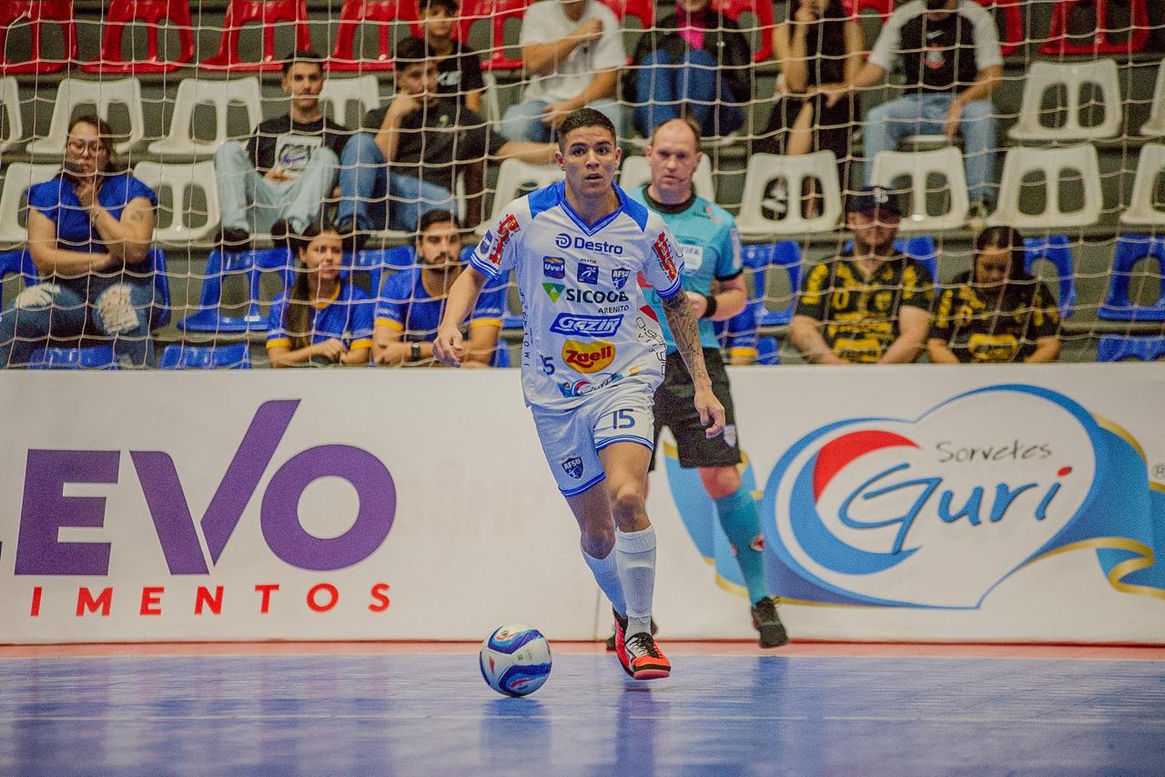 Jornal Ilustrado - O grande jornal do Noroeste do Paraná Jornal Ilustrado - Umuarama e ACBF empatam em jogo equilibrado pela Liga Nacional de Futsal