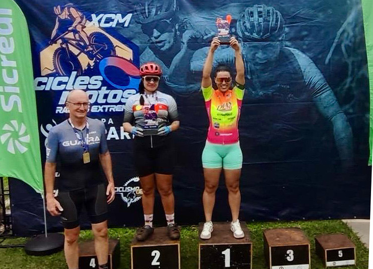 Jornal Ilustrado - Ciclismo de Umuarama disputa três provas no mesmo dia e conquista 17 pódios