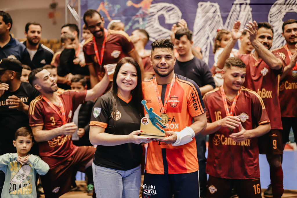 Jornal Ilustrado - Equipe Sofá Inbox é a campeã do Citadino de Futsal