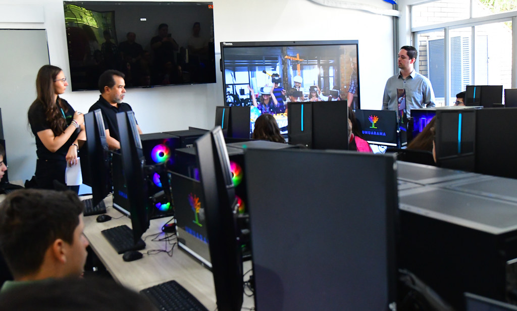TechnoPark Umuarama inicia primeiro curso tecnológico para jovens