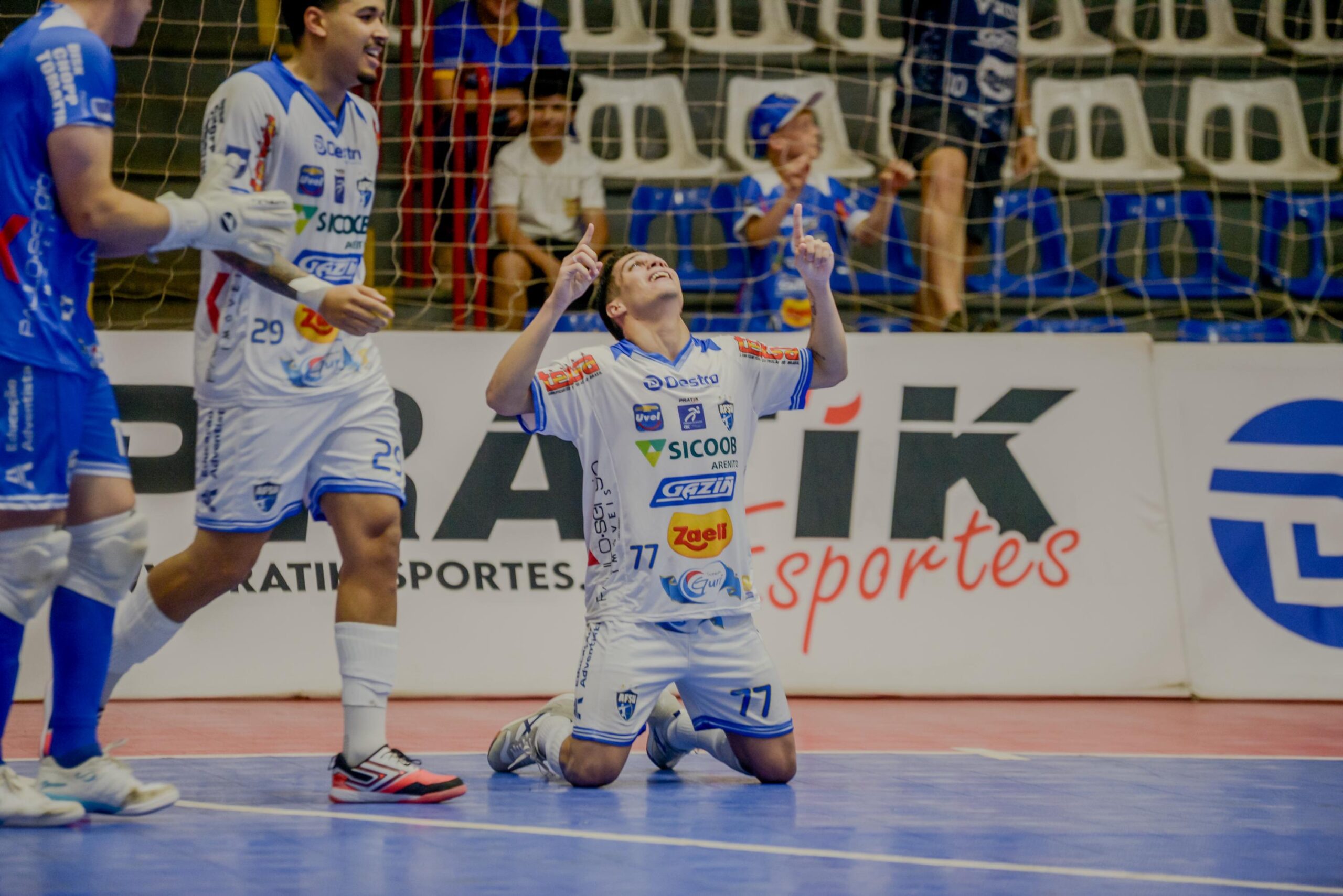 De virada, Umuarama goleia o Esporte Futuro e segue firme na Liga Nacional de Futsal