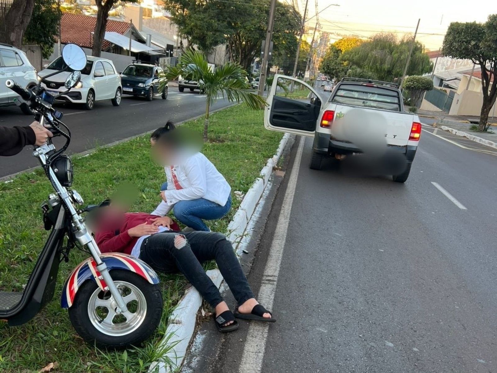 Adolescente fica ferido em colisão traseira no centro de Umuarama