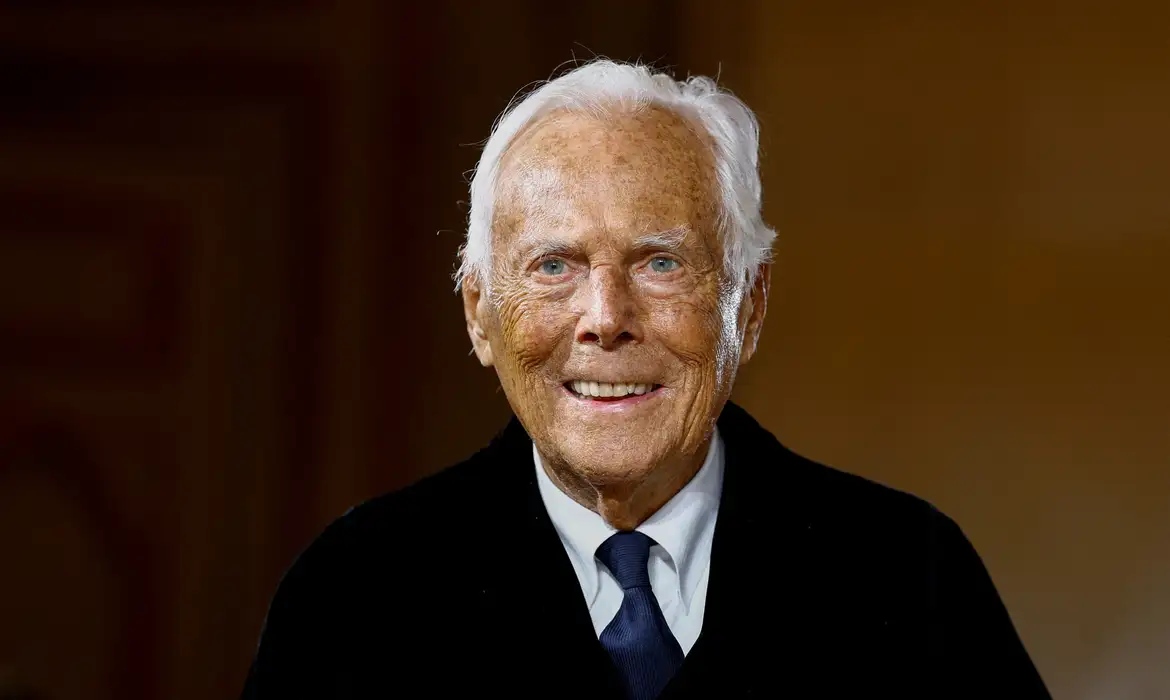 Falece Giorgio Armani aos 91 anos. Sem herdeiros, o que acontece com a grife agora?