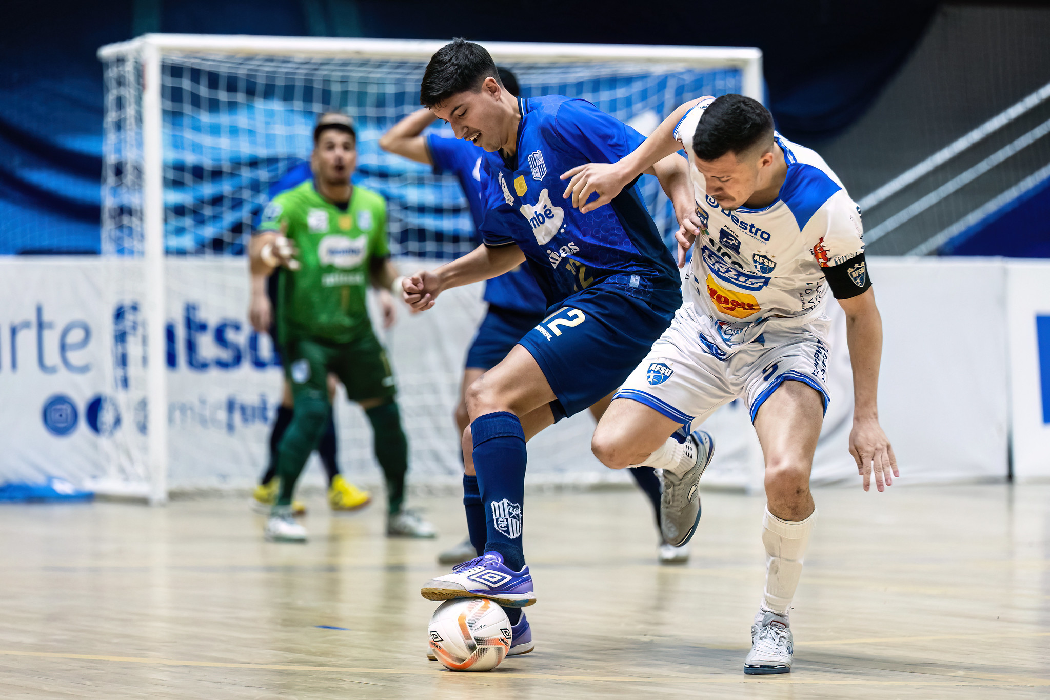 Jornal Ilustrado - Umuarama Futsal é superado pelo Minas Tênis Clube, mas segue na zona de classificação da LNF