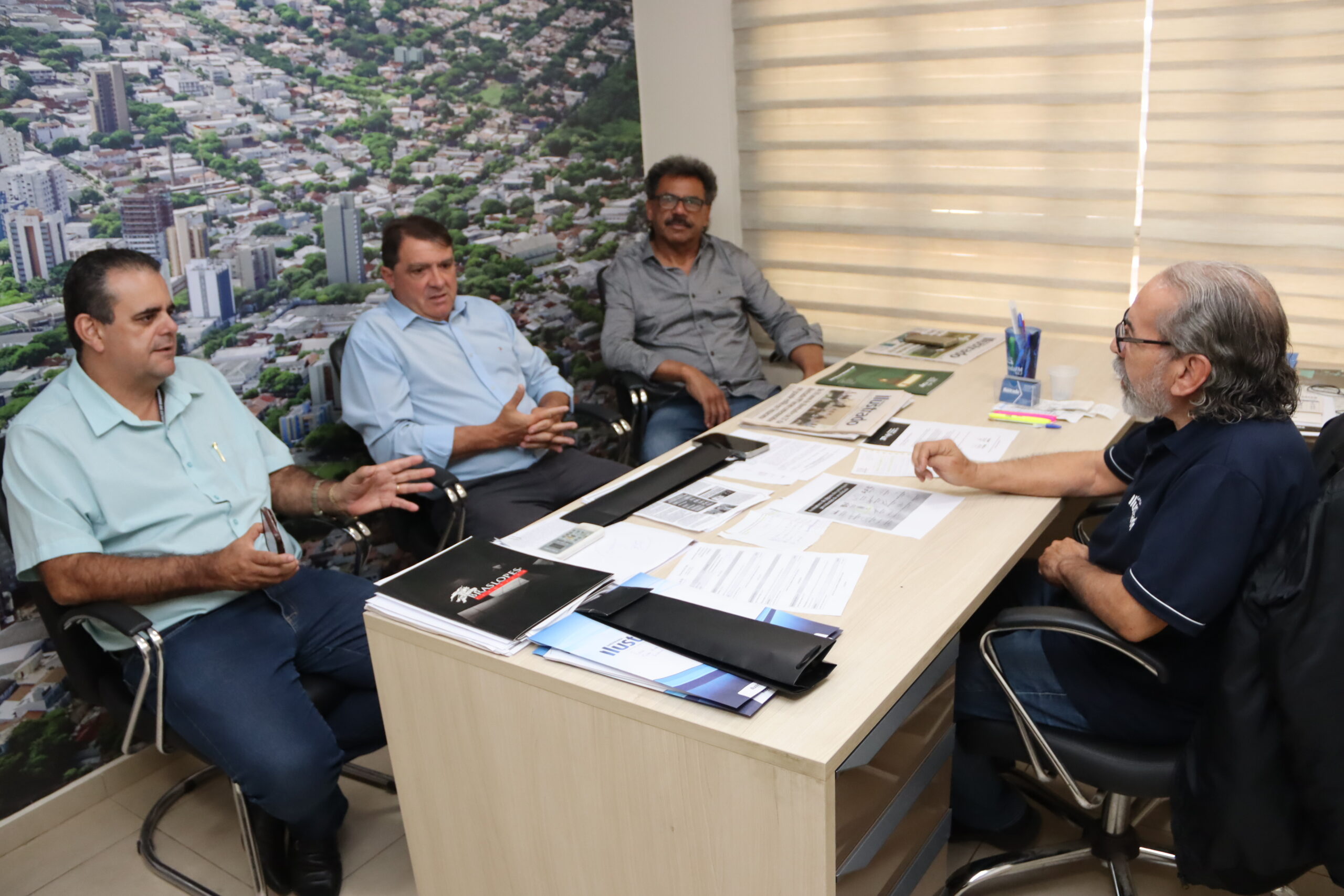 Jornal Ilustrado - Subchefe da Casa Civil, Lúcio Mauro Tasso visita o Jornal Umuarama Ilustrado