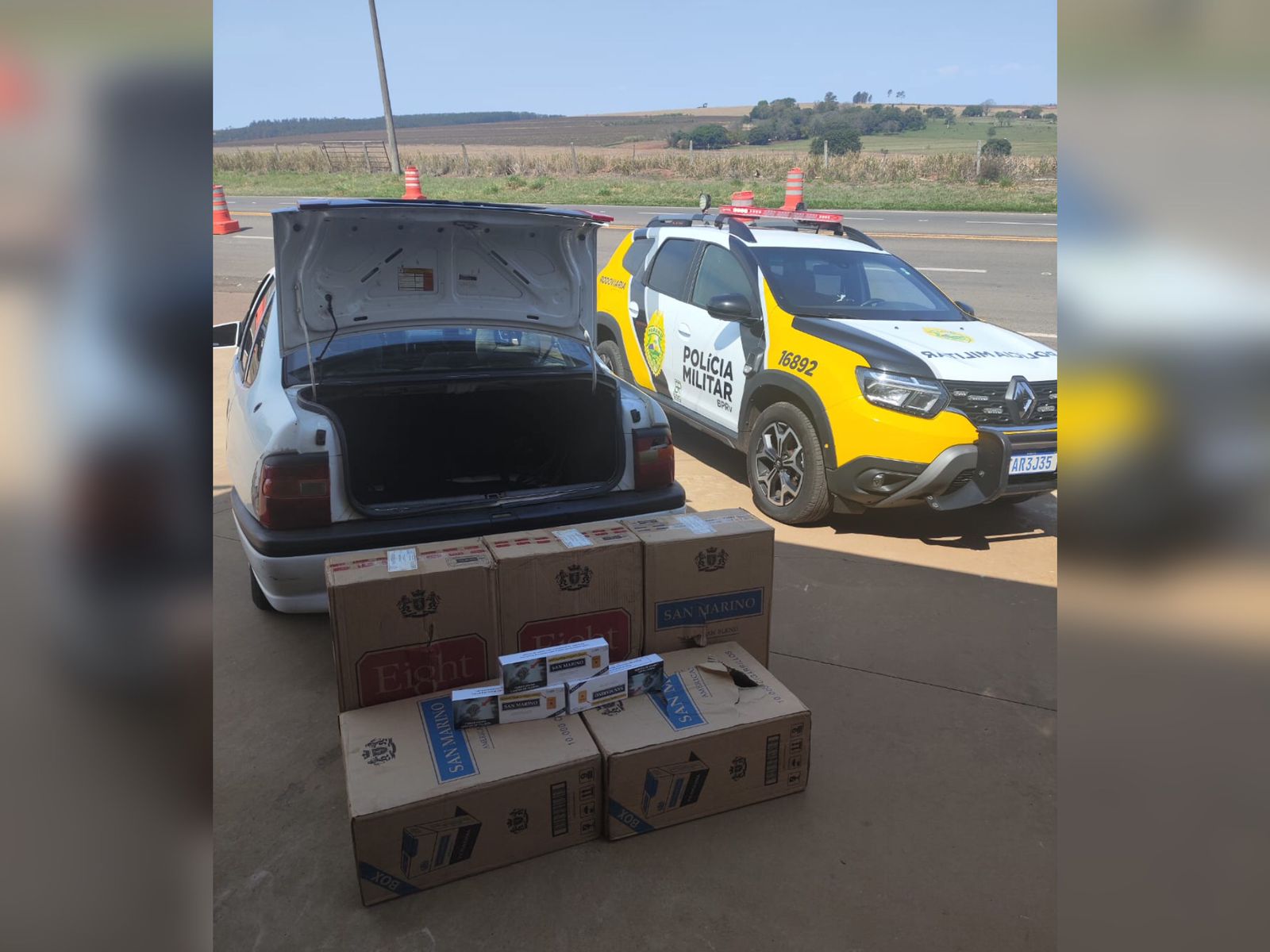 Jornal Ilustrado - O grande jornal do Noroeste do Paraná Jornal Ilustrado - Homem é preso com 250 pacotes de cigarros contrabandeados na PR-323, em Perobal