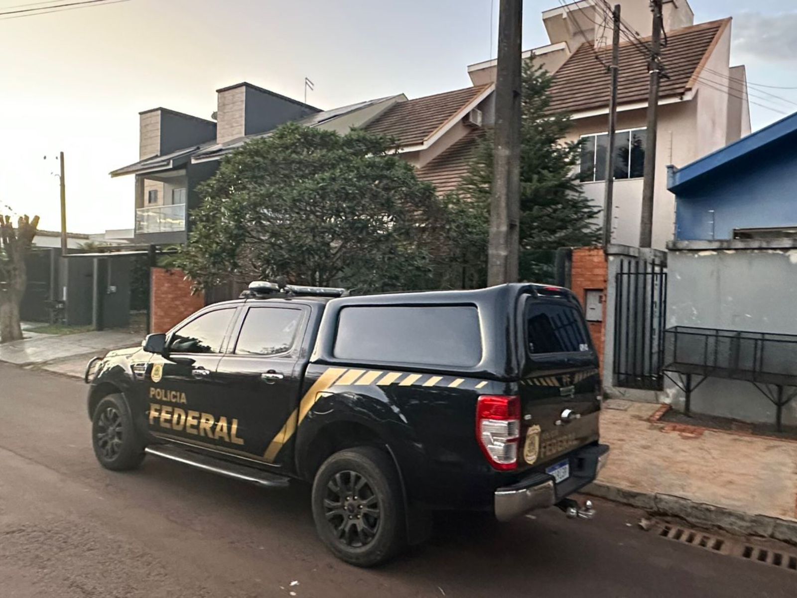 Jornal Ilustrado - O grande jornal do Noroeste do Paraná Jornal Ilustrado - Polícia Federal deflagra operação “Blindagem de Papel” contra organização criminosa no Oeste do Paraná