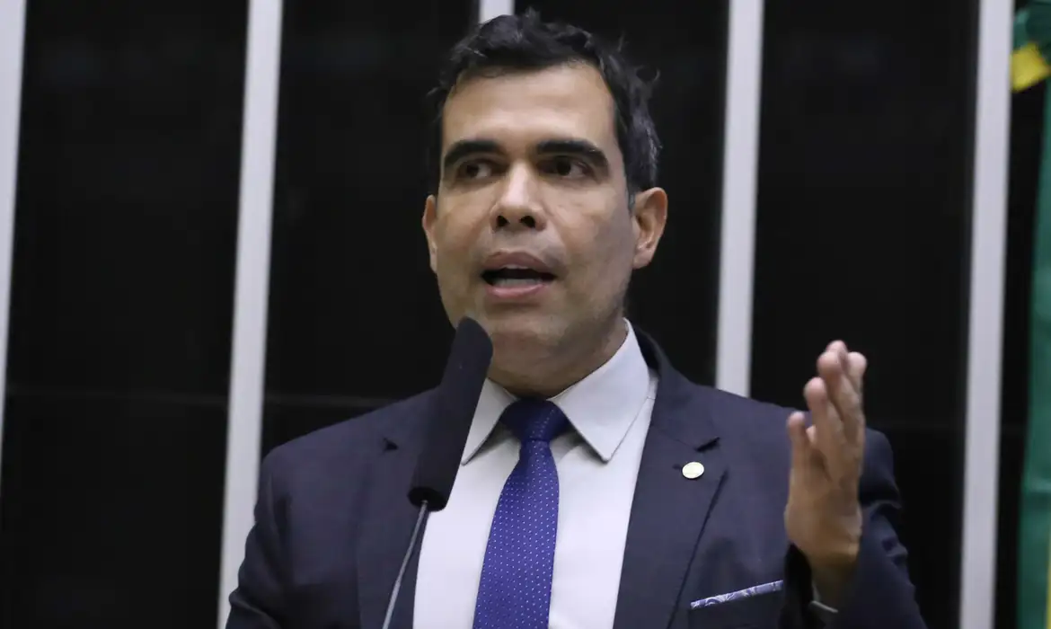 Jornal Ilustrado - O grande jornal do Noroeste do Paraná Jornal Ilustrado - Deputado alvo da PF diz que destinou recursos para cesta básica