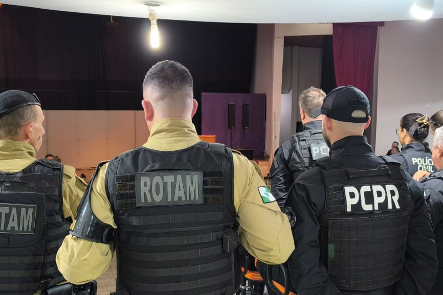 Jornal Ilustrado - Operação conjunta da Polícia Civil prende 21 pessoas no PR e em SC