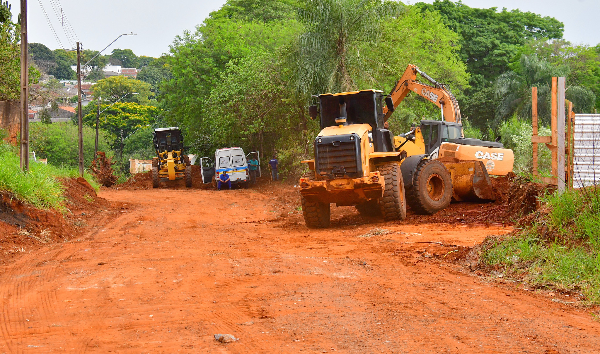 Jornal Ilustrado - Prefeitura inicia pavimentação entre marginal da PR-323 e Parque Industrial