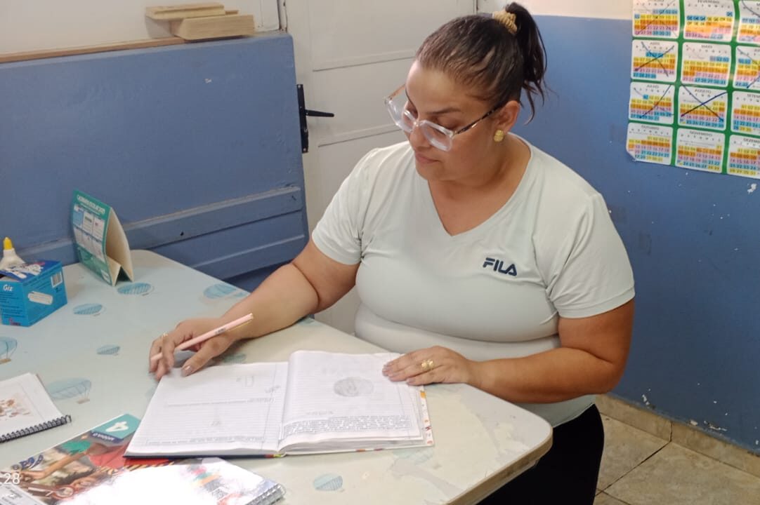 Jornal Ilustrado - O grande jornal do Noroeste do Paraná Jornal Ilustrado - Educar é transformar: professora há 14 anos fala da vocação e dos desafios da profissão