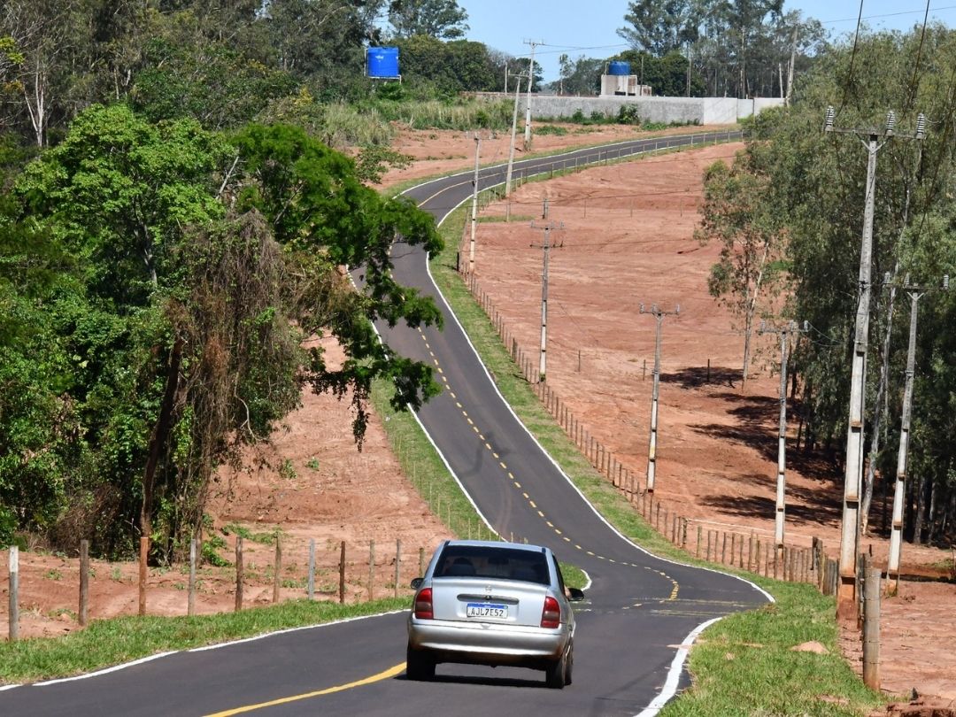 Prefeitura inaugura pavimentação da Estrada Pioneiros na sexta