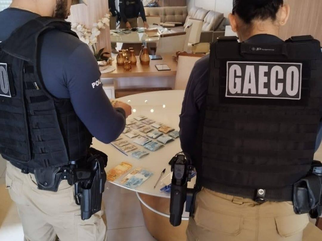 Gaeco deflagra operação contra facção criminosa com bloqueio de R$ 12 milhões em bens
