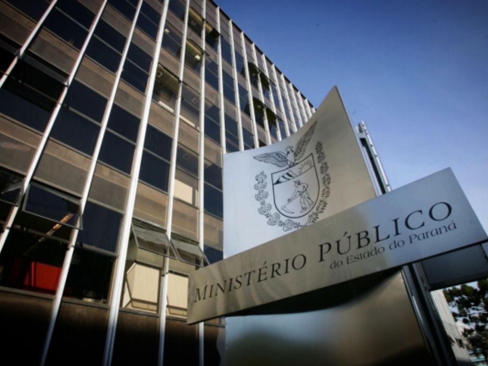 Jornal Ilustrado - MP denuncia por estupro ex-vereador que, na condição de professor, abusou sexualmente de alunos 