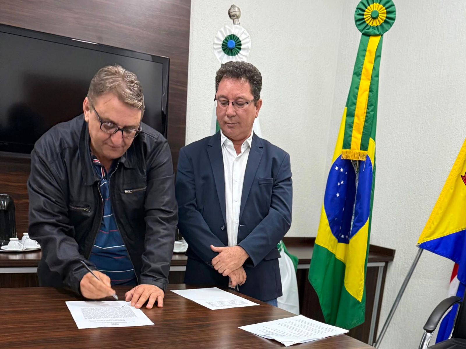 Washington Guirão é oficialmente empossado vereador de Umuarama
