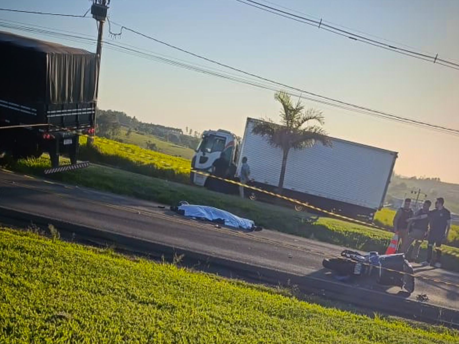 Jornal Ilustrado - O grande jornal do Noroeste do Paraná Jornal Ilustrado - Motociclista morre em colisão frontal com caminhão na Estrada Bonfim, em Umuarama