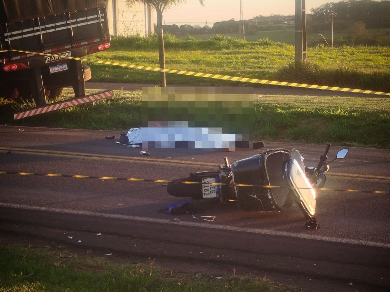 Jornal Ilustrado - O grande jornal do Noroeste do Paraná Jornal Ilustrado - Motociclista morre em colisão frontal com caminhão na Estrada Bonfim, em Umuarama